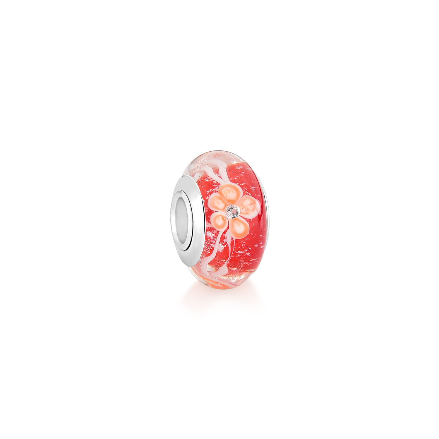 Berlo de vidro com flor de design em relevo e detalhes em cristal, com fundo branco.
