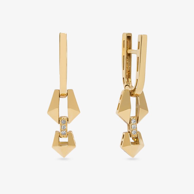 Brinco em Ouro Amarelo com Diamante