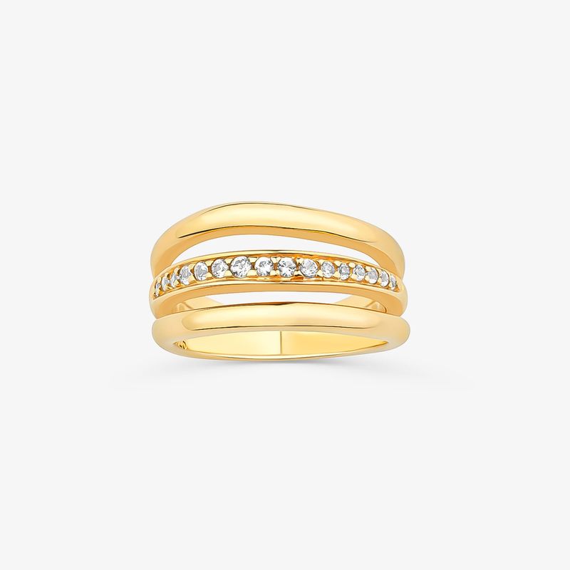 Anel dourado com cinco faixas, uma delas com fileira de pequenas pedras brilhantes.