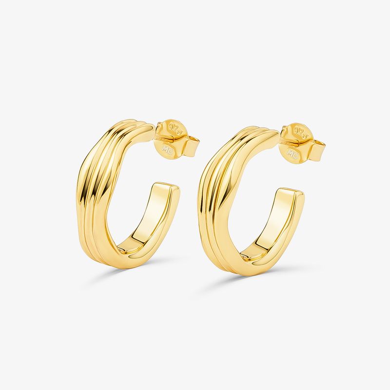 Brinco Meia Argola Elementos em Prata 925 com Banho de Ouro Amarelo 18K